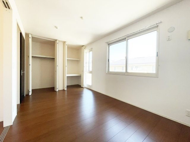 ウィズ 山城　Ｂ棟の居間・リビング