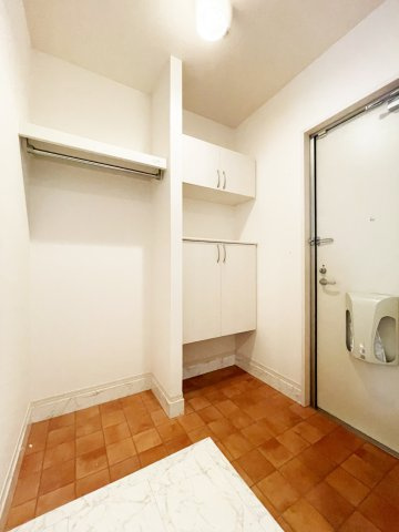 ウィズ 山城　Ｂ棟の玄関