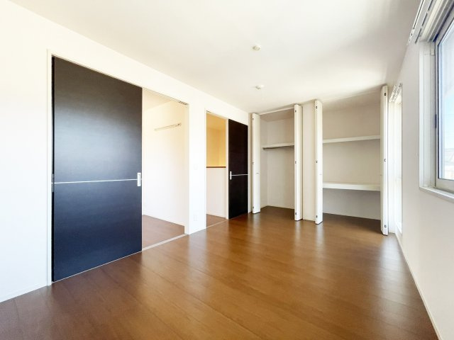 ウィズ 山城　Ｂ棟の居間・リビング