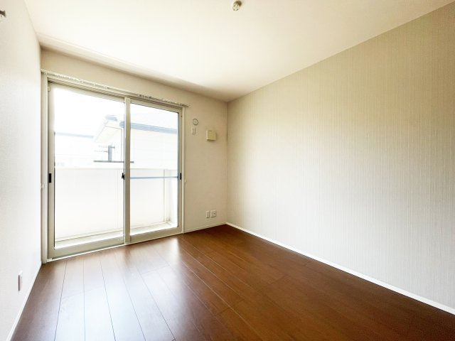 ウィズ 山城　Ｂ棟の居間・リビング