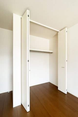 ウィズ 山城　Ｂ棟の収納