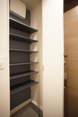 【収納】 | fonderia | 玄関シューズクロークです
