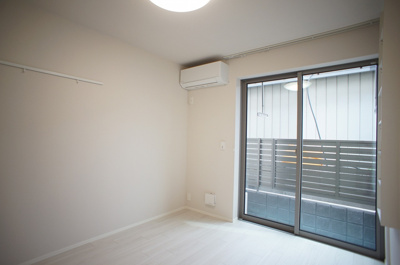 【洋室】 | fonderia | 5.5帖洋室内です