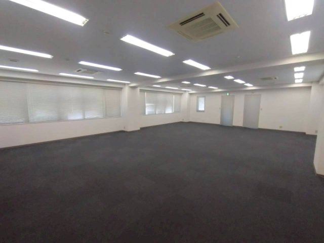 センチュリービルの内装