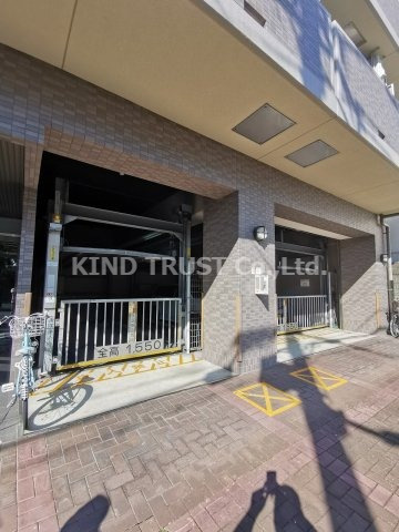 パークヒル扇町の駐車場|駐車場があるので、車を買う予定の方も安心です