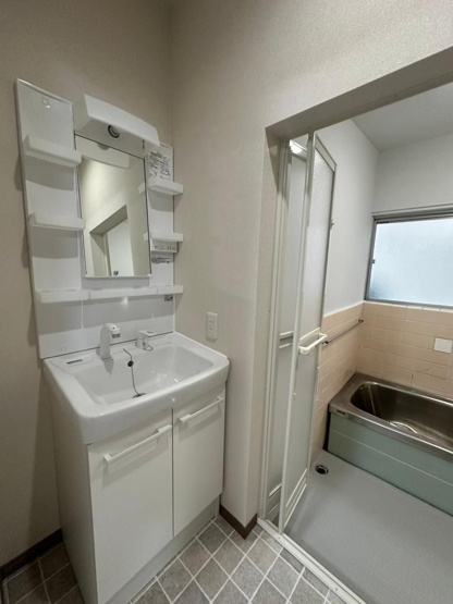 【独立洗面台】