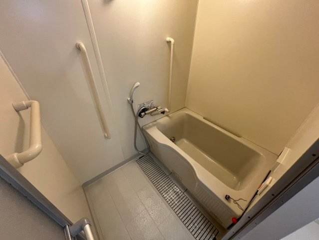 ヴァンベール芦屋の浴室