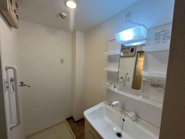 ヴァンベール芦屋の洗面所