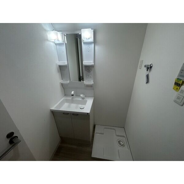 アート瑞光駅前の独立洗面台