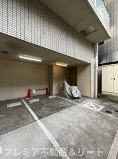 【駐車場】 | 機械式駐車場のほかに一部平置き駐車場があります