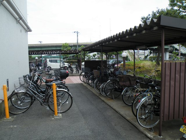 立花グリーンハイツ1号棟の駐輪場