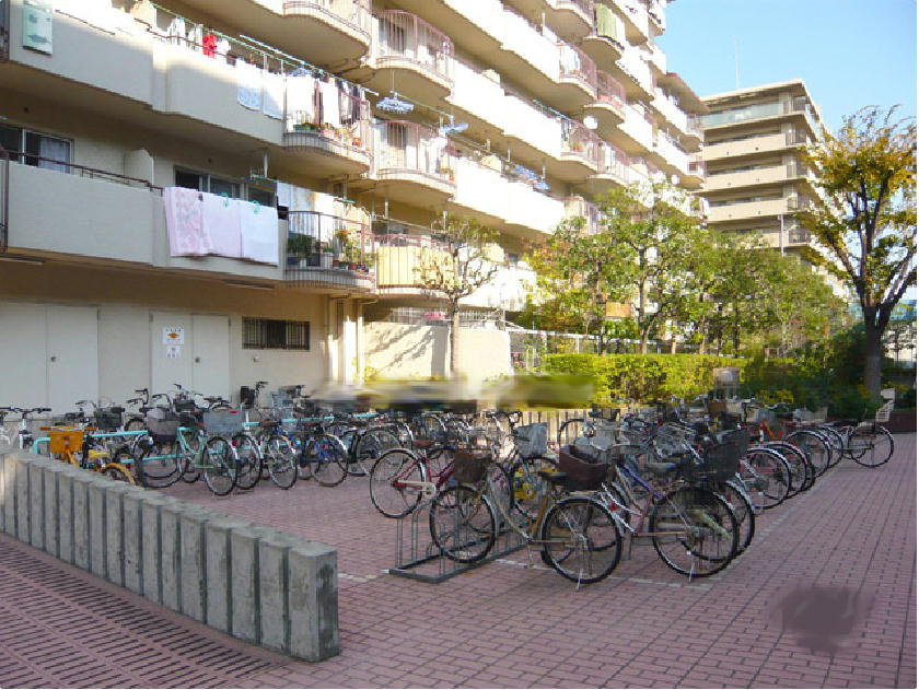 立花グリーンハイツ２号棟の駐輪場