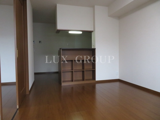 【居間・リビング】 | ファミール河内