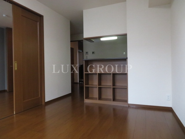 【居間・リビング】 | ファミール河内