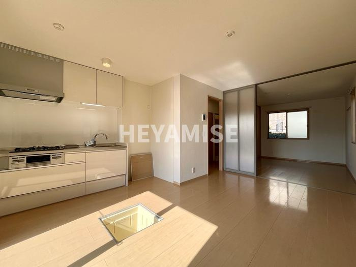 スカイコート大村B棟の居間・リビング