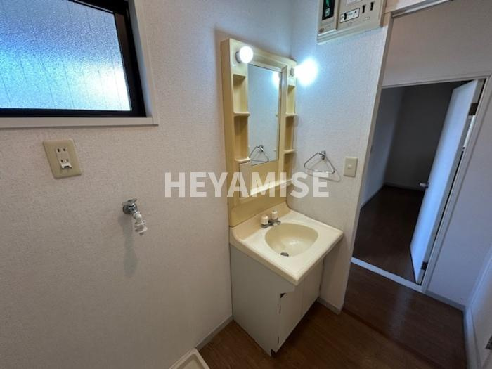 セジュールホーコC棟の洗面所