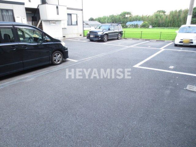 セジュール坂口B棟の駐車場