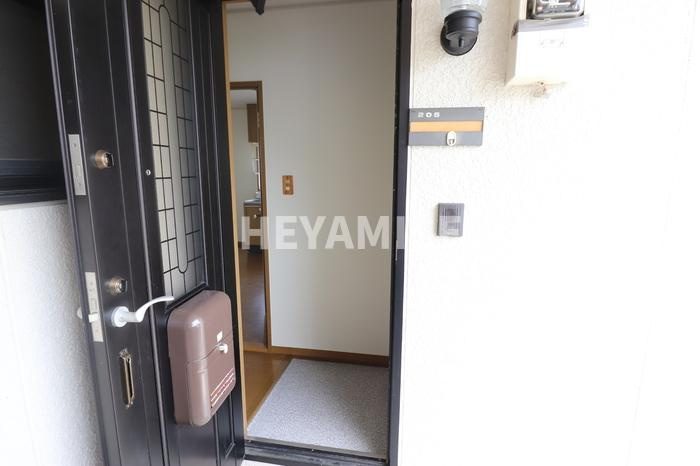 セジュール坂口 A棟の玄関