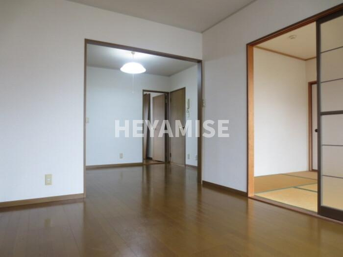 セジュール坂口 A棟の居間・リビング