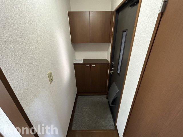 浅井ハイツの玄関