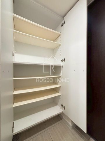 レジュールアッシュウエストレジスの収納