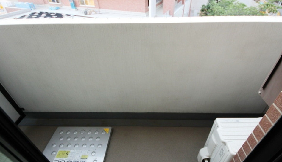 ブライズ西巣鴨のバルコニー