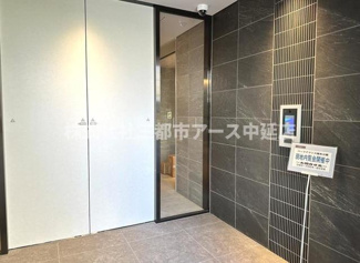 【エントランス】 | パークアクシス錦糸公園　は三都市アース中延店へお任せください！　ご内覧可能なお部屋は物件現地お待ち合わせご案内可能です！