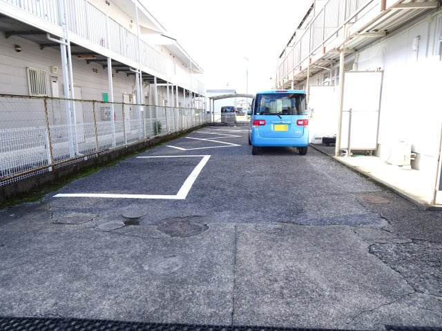 奥田ハイツの駐車場