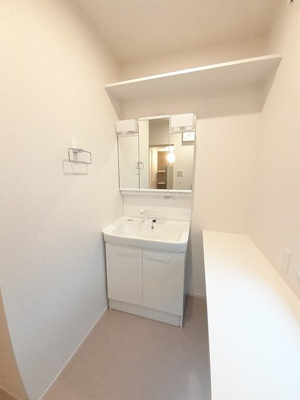 【洗面所】 | フォンターナ・ヴィータ | 忙しい朝に便利なシャンプードレッサー