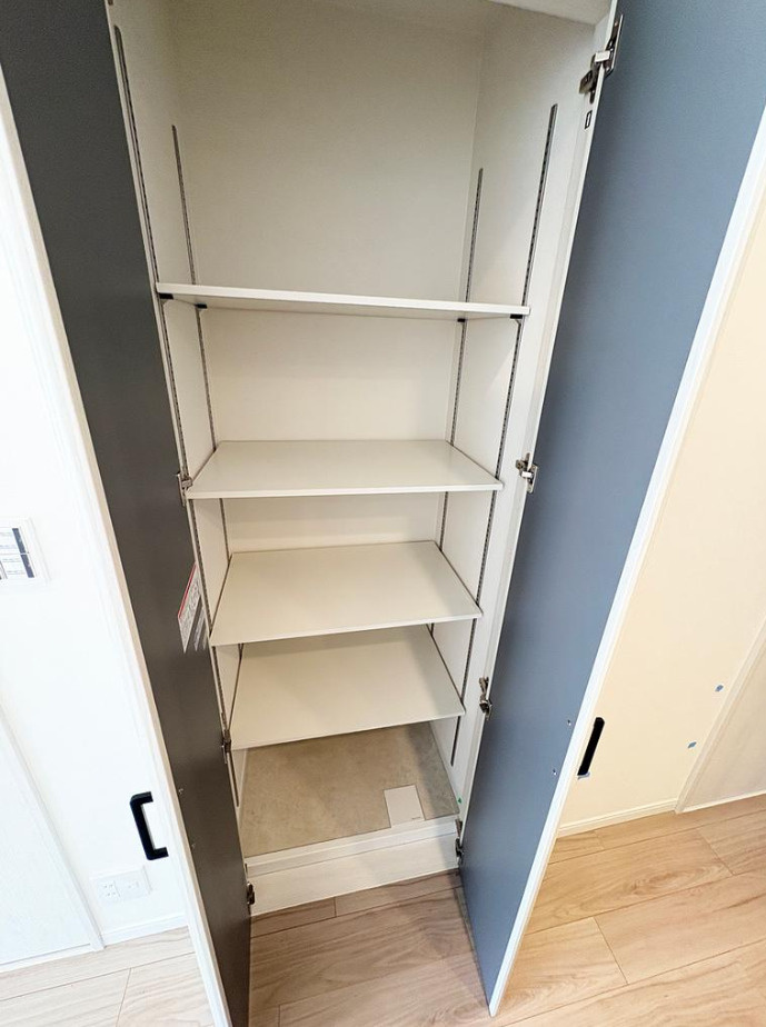 ドルフ青葉台4号棟【仲介手数料無料】の収納