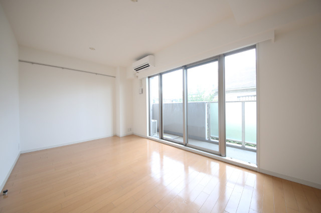 CIMA旗の台の居間・リビング|★明るい洋室★