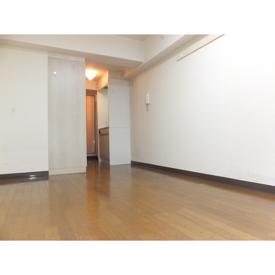 アイ・エステート阿佐ヶ谷の居間・リビング|使いやすいリビングです