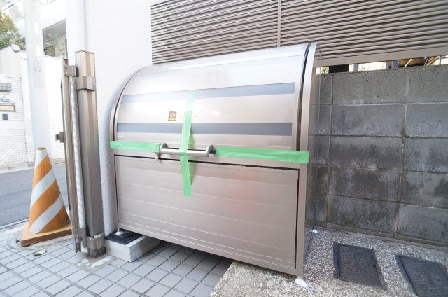 旗の台コーポのその他共用部分|ダストボックス