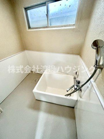 大阪市東淀川区上新庄３丁目の一戸建ての浴室