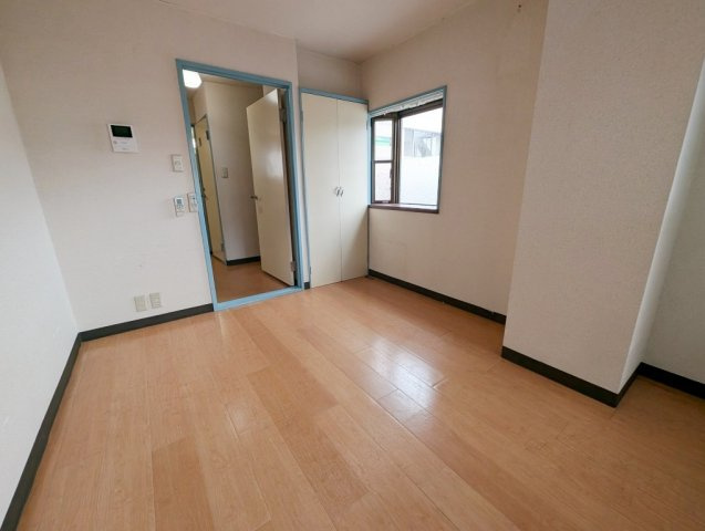 ベルシャトウ西浦和の居間・リビング