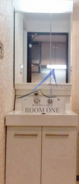 グリフィン横浜・桜木町伍番館の洗面所|洗面台です。