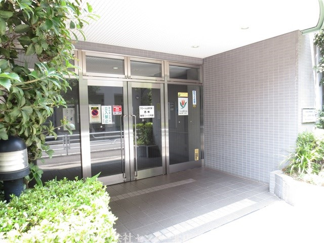 【エントランス】