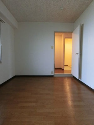 【洋室】 | メゾン中塚