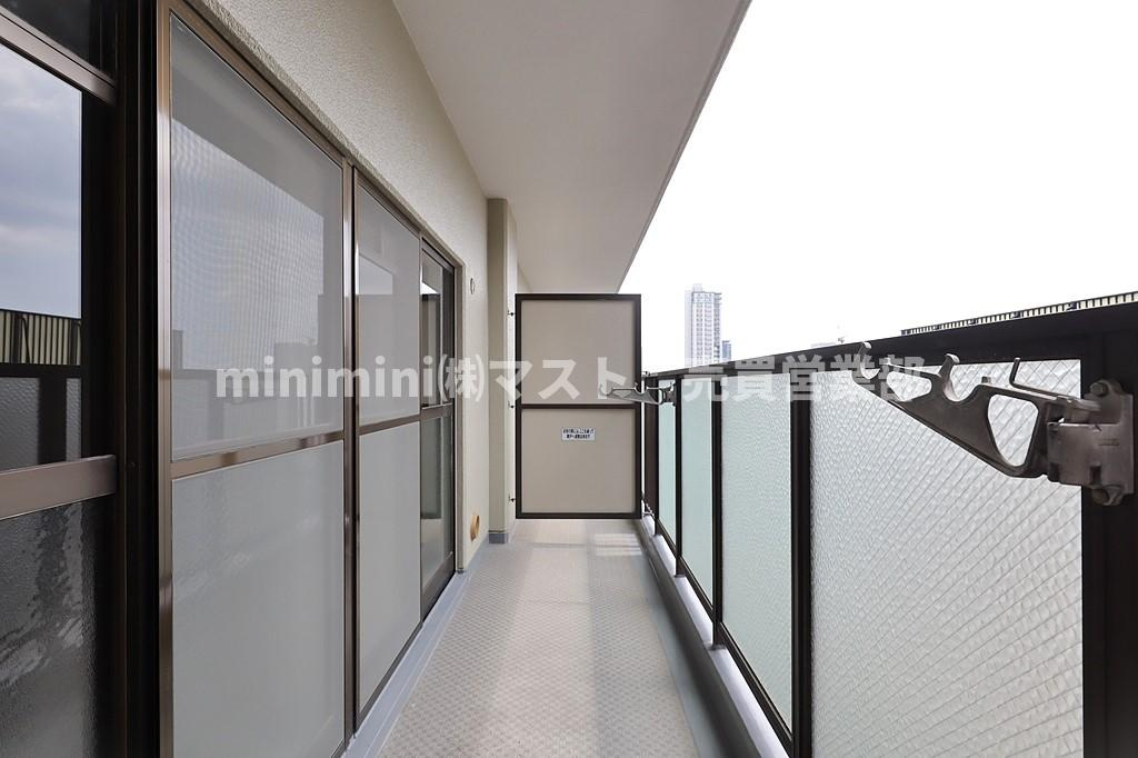 メロディーハイム清水谷のバルコニー