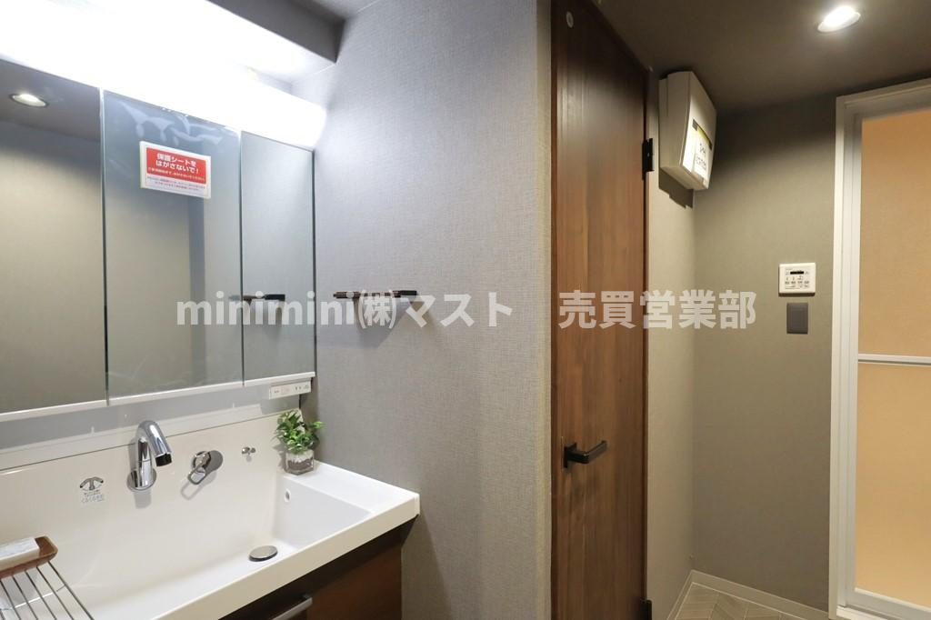 メロディーハイム清水谷の独立洗面台