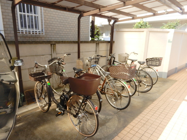 シャトー都立大のその他共用部分|☆駐輪場☆