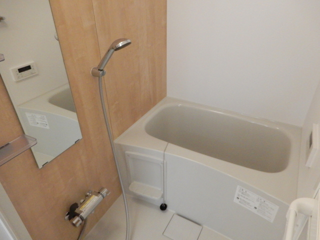 シャトー都立大の浴室|☆追い炊き機能付きバスルーム☆