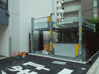 【駐車場】