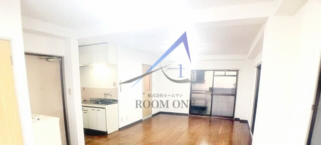 ソルトハイツの居間・リビング|洋室のお部屋です。