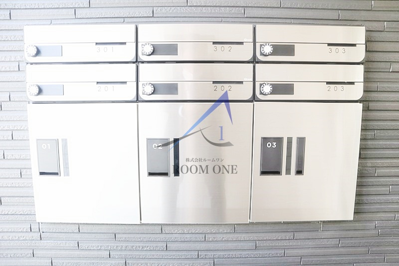 シエルクレール南千住のその他共用部分|集合ポストと宅配ボックスです。