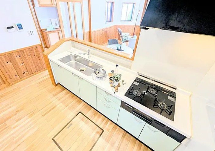 【中古】鶴ヶ島市新町リフォーム中古住宅のキッチン|綺麗なシステムキッチンです！