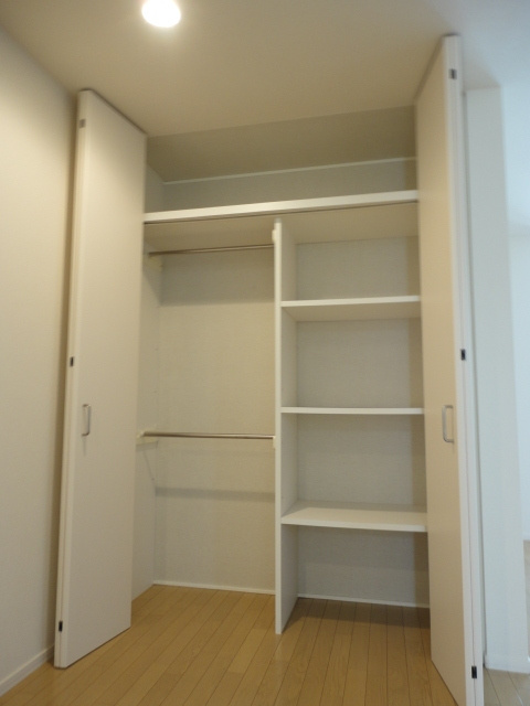 Ｌａ　ＤｅｆｅｎｓｅⅠの収納|★可動式収納でレイアウト自由★