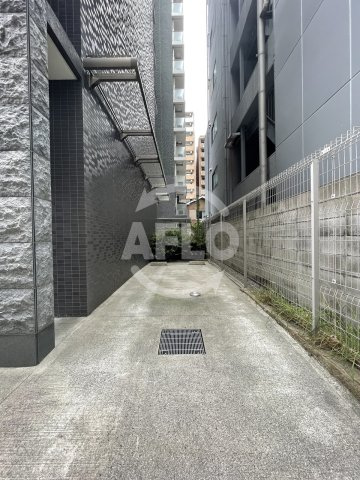 プレサンス京町堀ノースの駐車場|プレサンス京町堀ノース　駐車場