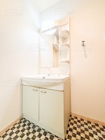 G・ROSSOの洗面所|明るい洗面所です★