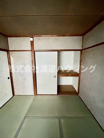 大東市緑が丘1丁目一戸建の収納